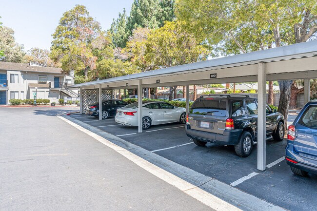 Building Photo - 932 Willowleaf Dr