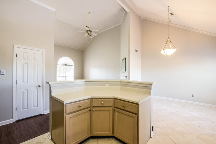 Building Photo - 3143 Woodland Pine Dr