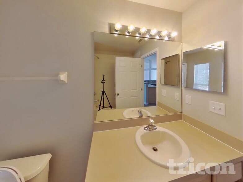 Building Photo - 13029 Centennial St