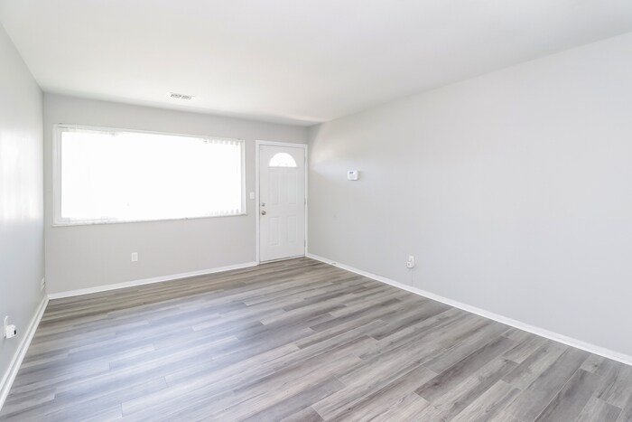 Building Photo - 2372 Bluelark Dr