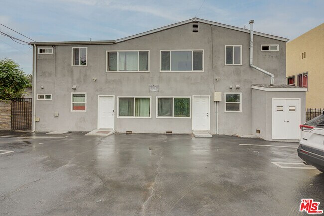 Building Photo - 4309 W Adams Blvd