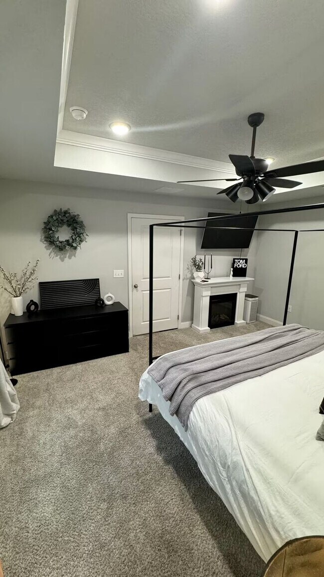 Building Photo - 2064 Constitution Dr