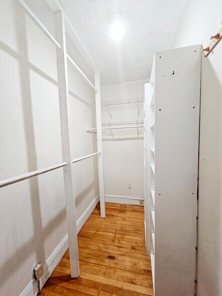 Building Photo - 1793 Beacon St