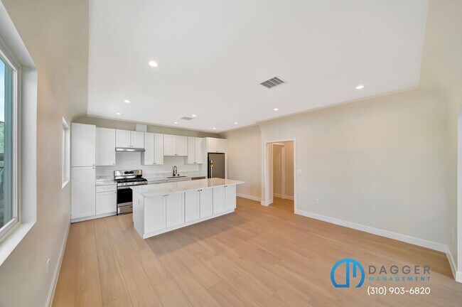 Building Photo - 2800 Winter St