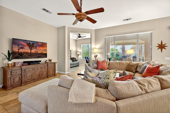 Building Photo - 40856 Calle Desierto