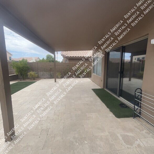 Building Photo - 4616 E Summerhaven Dr