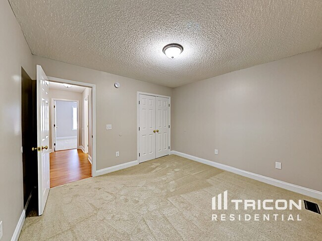 Building Photo - 657 Beavers Cove Ln NW