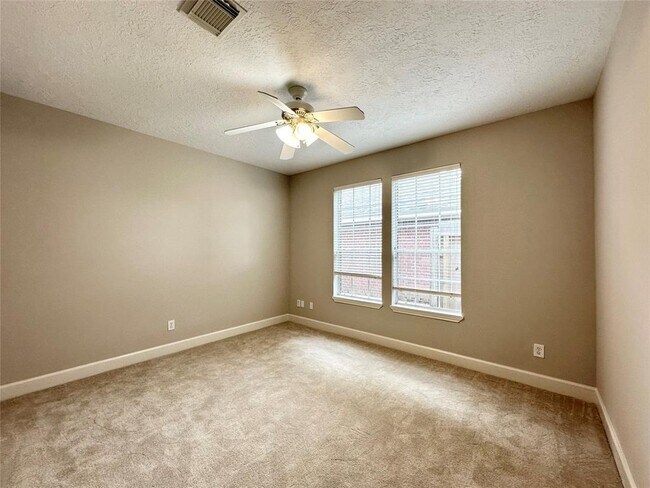 Building Photo - 2903 Autumn Cove Ct