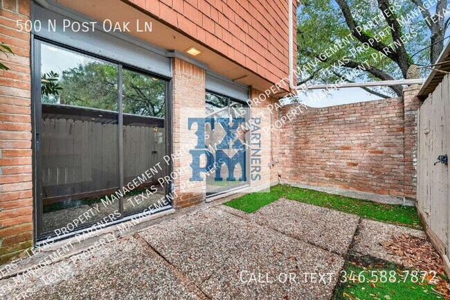 Building Photo - 500 N Post Oak Ln