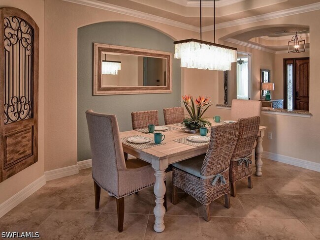 Building Photo - 2850 Aviamar Cir