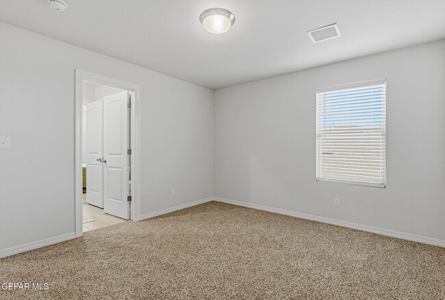 Building Photo - 11150 Blazing Star Pl
