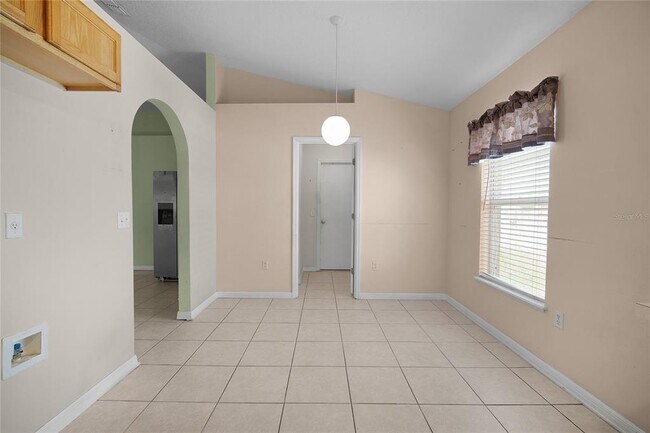 Building Photo - 265 Jocelyn Dr