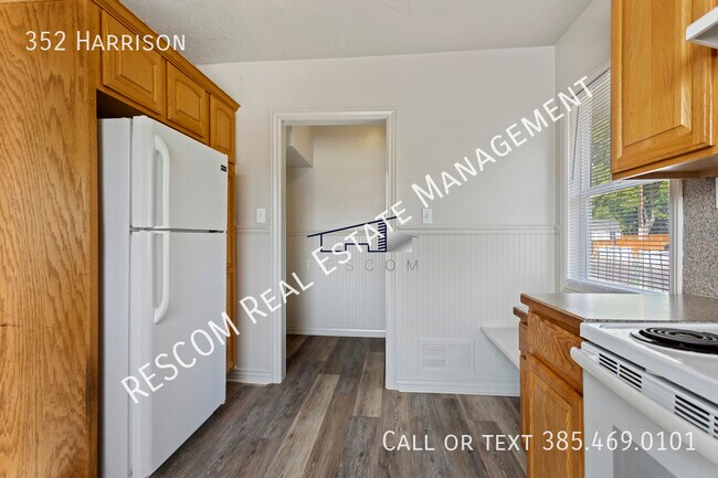 Building Photo - 352 Harrison-