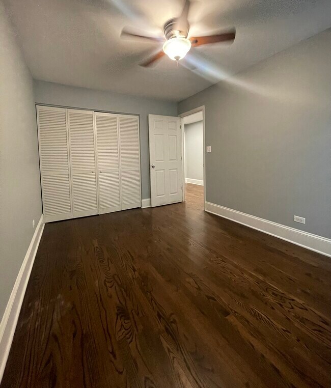 Building Photo - 1265 W Flournoy St