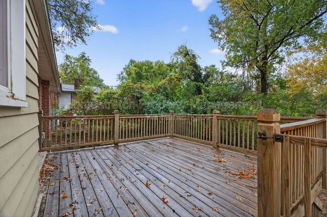 Building Photo - 23 Colchester Dr