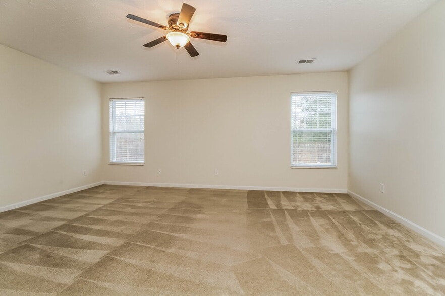 Building Photo - 329 Stewart Springs Dr