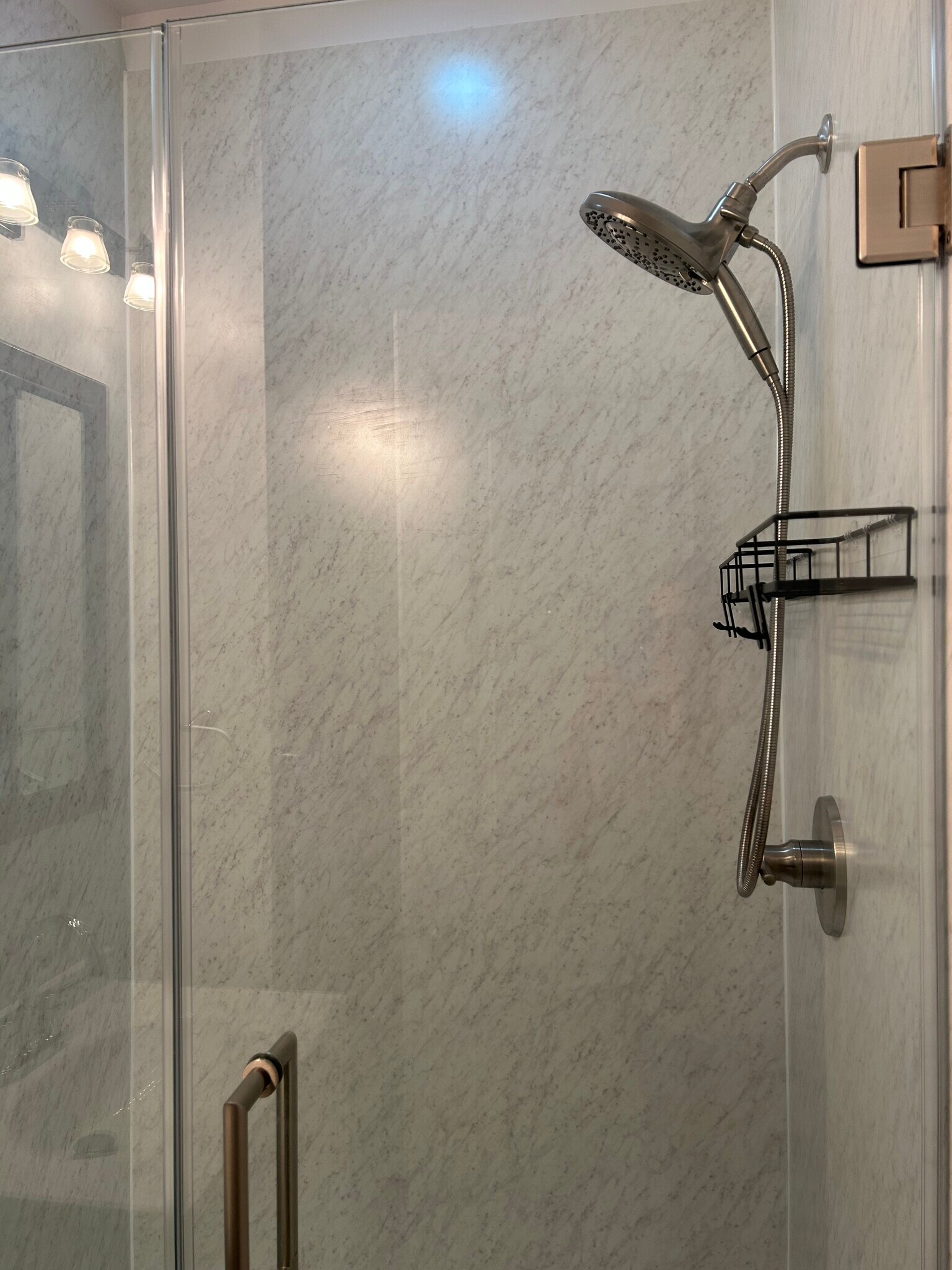 Shower - 128 N Belnord Ave