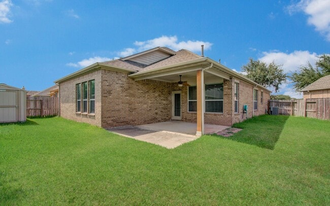 Building Photo - 7142 Breton Bay Pass