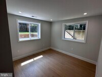 Building Photo - 7506 Wellesley Dr