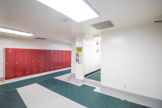 Building Photo - Fully Furnished 2-Bedroom + Office, 2-Bath...