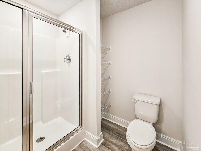 Building Photo - 1211 Fairchild Vlg Dr