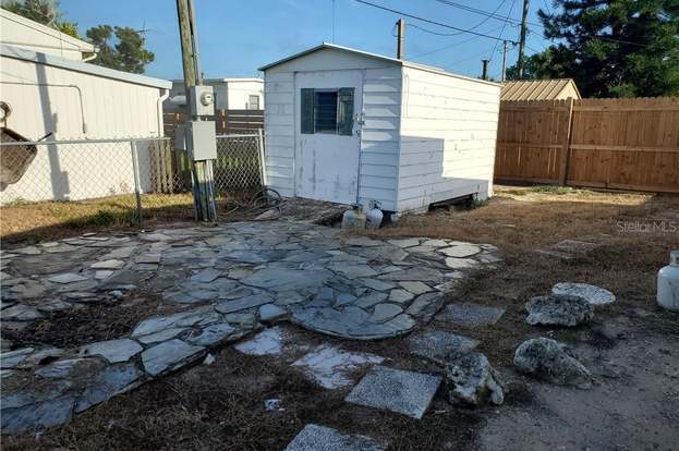 Building Photo - 2051 Orange Dr