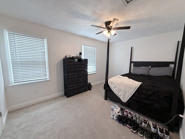 Building Photo - 1528 Jameson Dr