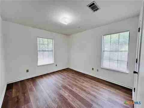Building Photo - 1506 Alamo Ave