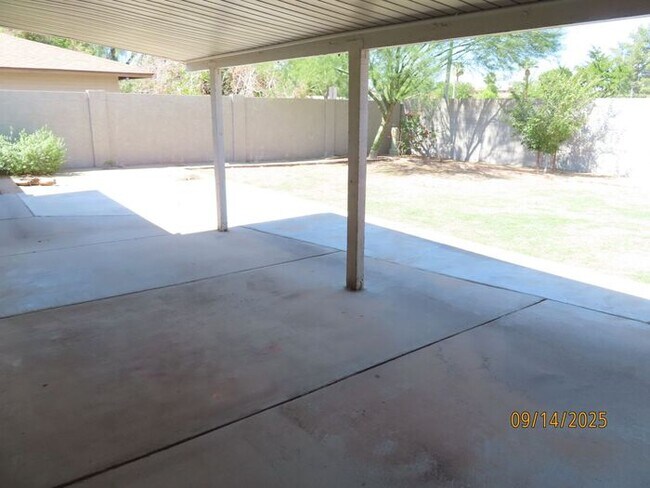 Building Photo - Heather ****$500 Off 1st Month Rent****