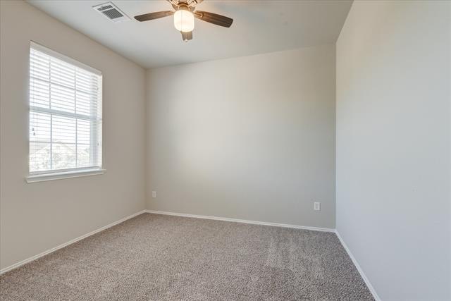 Building Photo - 1413 Ravenwood Dr