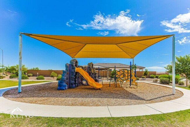 Building Photo - 35271 W San Capistrano Ave