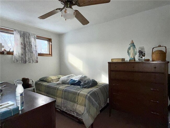 Building Photo - 157 Jillson Ave