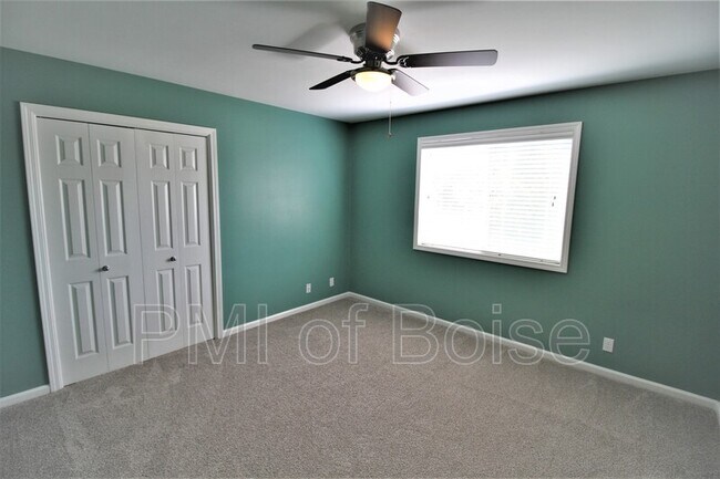 Building Photo - 1485 E Feather Nest Dr