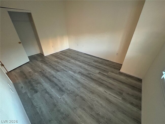 Building Photo - 5415 W Harmon Ave