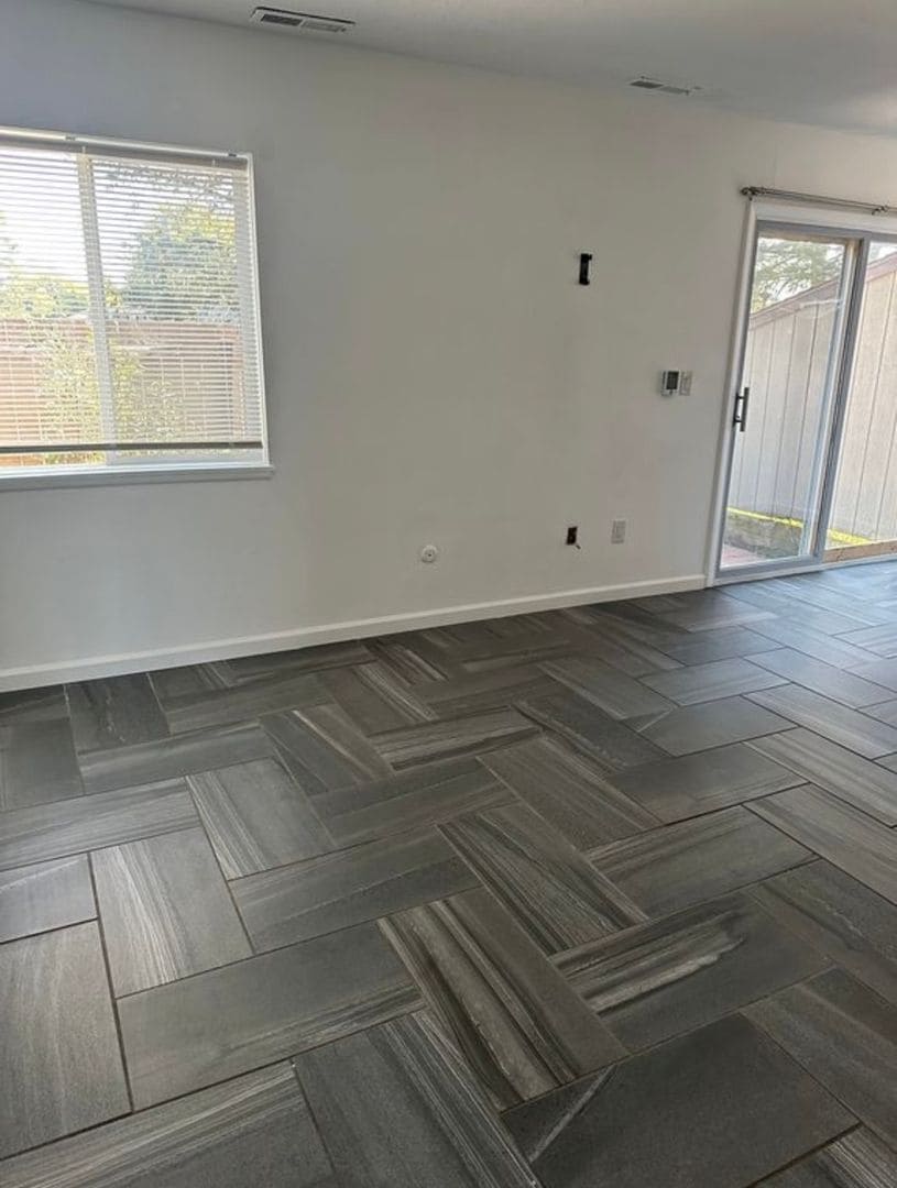 Building Photo - 3754C Helios Ct