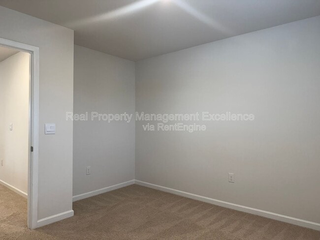 Building Photo - 3117 Pasile Ct