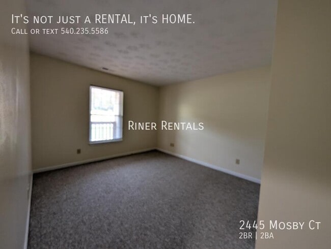 Building Photo - 2445 Mosby Ct
