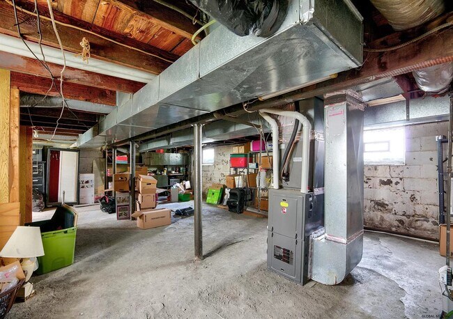 Building Photo - 20 Dott Ave