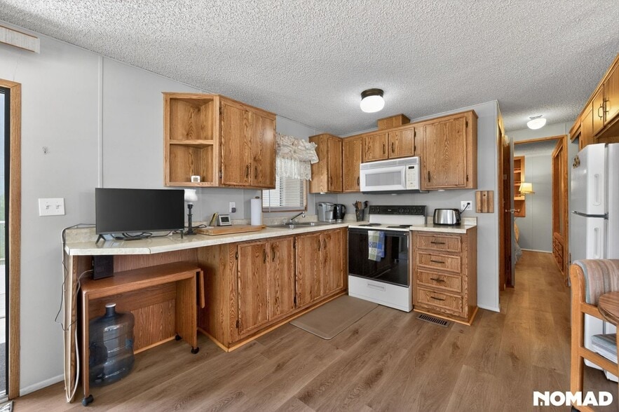 Building Photo - 8265 E Southern Ave