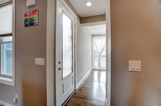 Building Photo - 438 Northern Ave