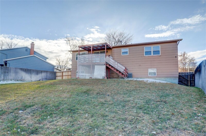 Building Photo - 2448 S Evanston St