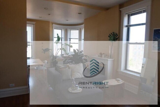 Building Photo - 2 bedroom in CHICAGO IL 60622