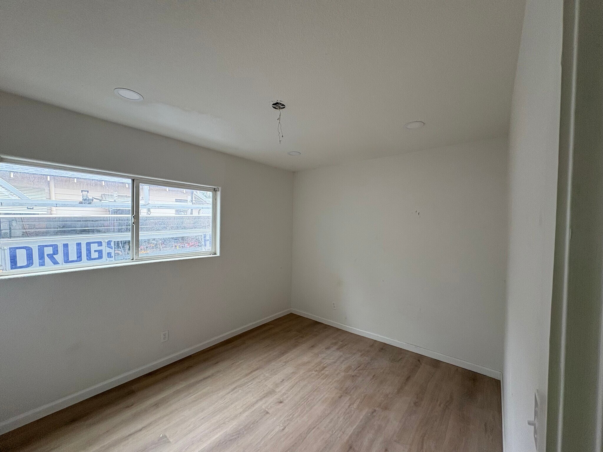 Bedroom (#A) - 214 Kimble St