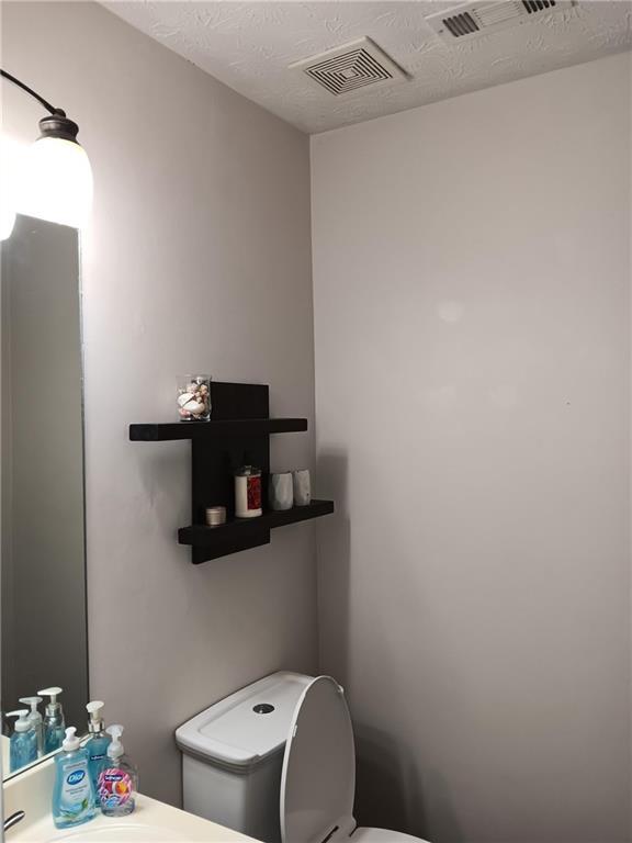 Building Photo - 5626 Spring Mill Cir