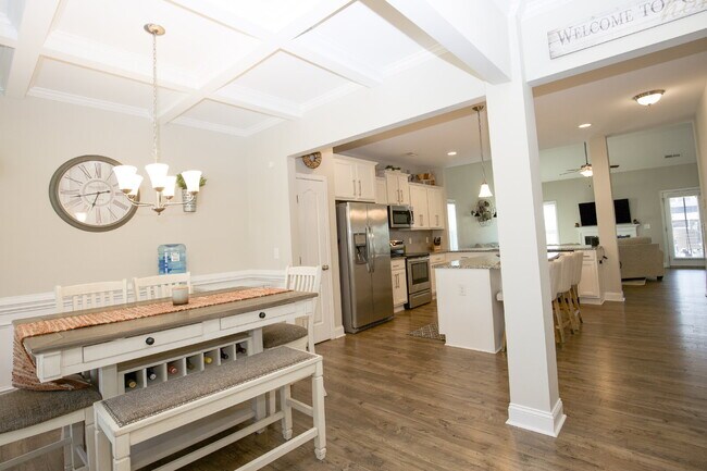 Building Photo - "Spacious 4-Bedroom Home with 2.5 Baths in...