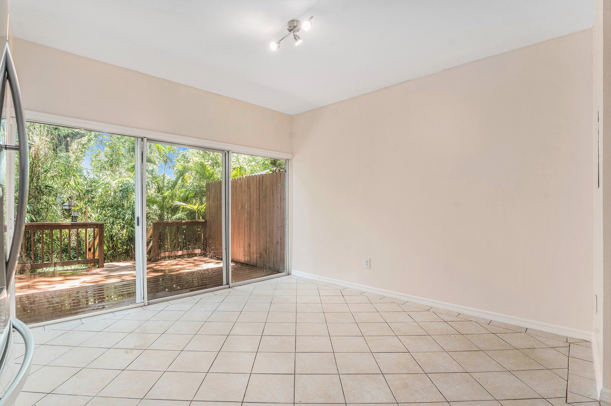 Building Photo - 296 Winchester Way