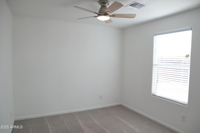 Building Photo - 1267 Flowstone Trl