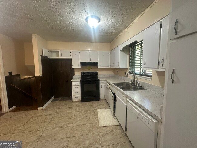 Building Photo - 6859 Mystic Ln