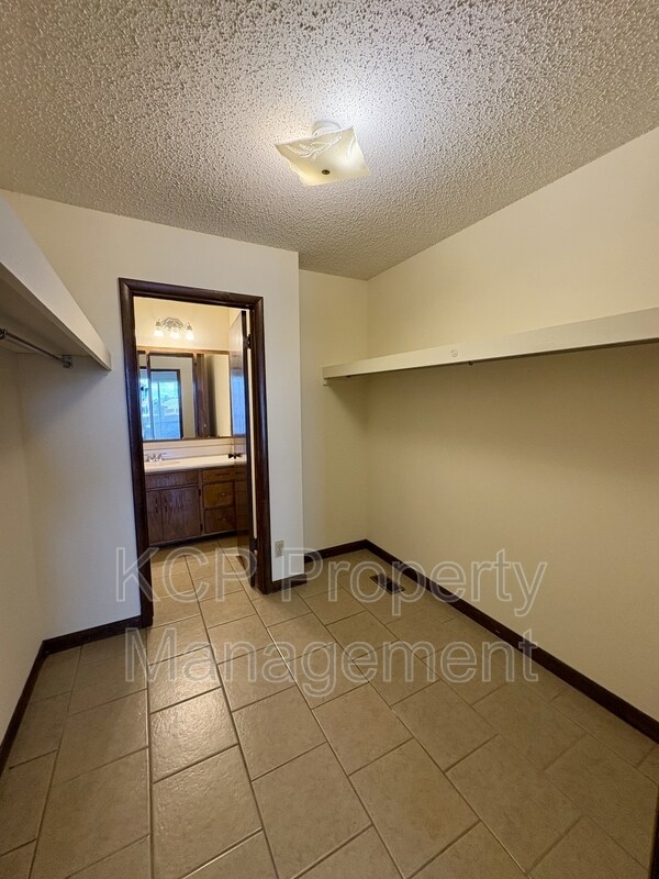 Building Photo - 4906 S U St