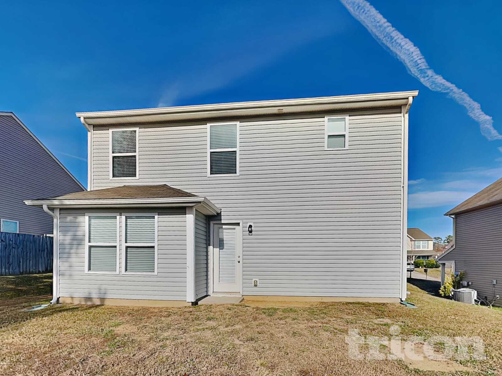 Building Photo - 1980 Clear Brook Dr